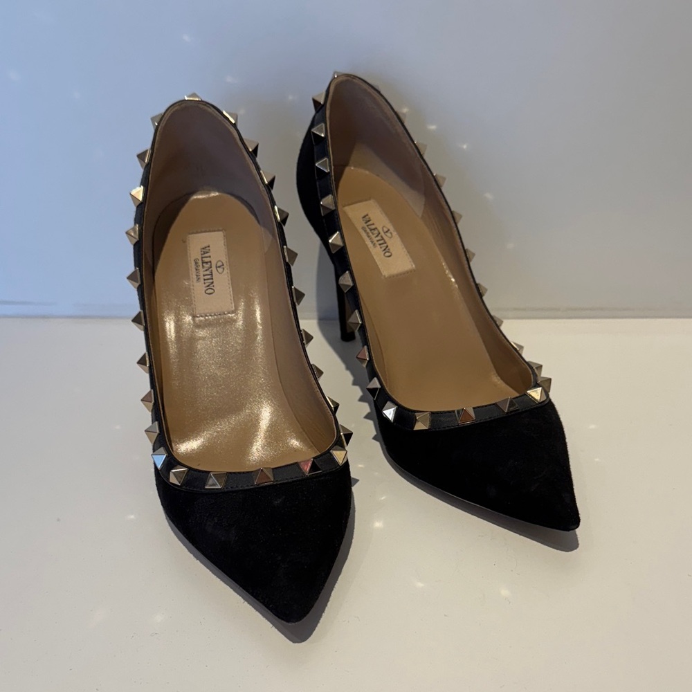 Valentino Black and Gold Studded Heels 38.5